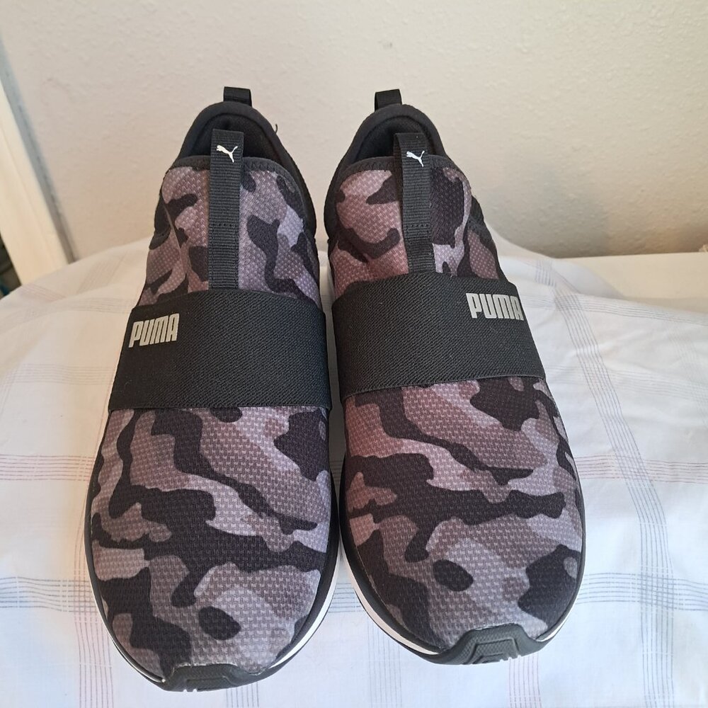 🔥🔥 PRICE DROP: PUMA Softride Sophia Camo Slip-On Sneakers  Black Silver Sz 9